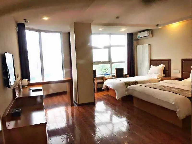 Greentree Inn Luoyang Yichuan Yilong Avenue