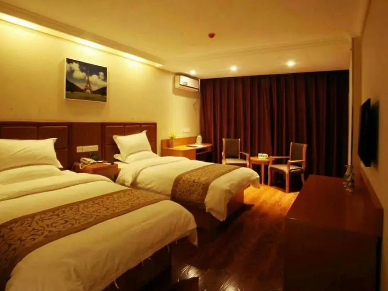 Greentree Inn Luoyang Yichuan Yilong Avenue 3*, Luoyang (Henan) China